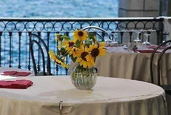 Lägenhetshotell Taverna Bleu Sala Comacina