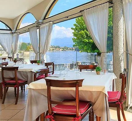 Taverna Bleu سالا كوماسينا