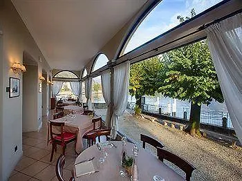 Taverna Bleu سالا كوماسينا